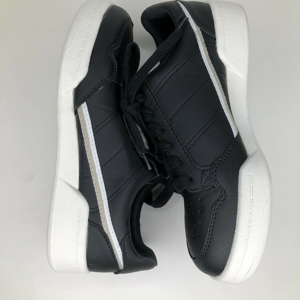 Athletic Works Women's Size 6 Black Sneaker